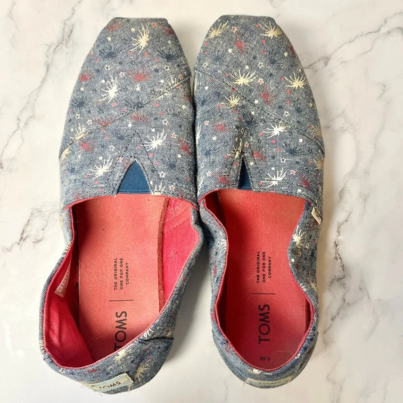 Toms Shoes - TOMS Red White Blue Patriotic Fireworks Fabric Slip On Flats Size 9 Glow In Dark